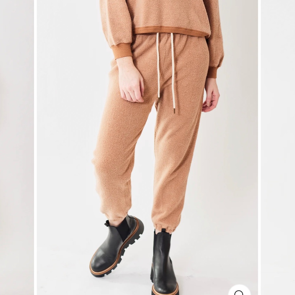 The Great NWT fleece sweatpants Size 2